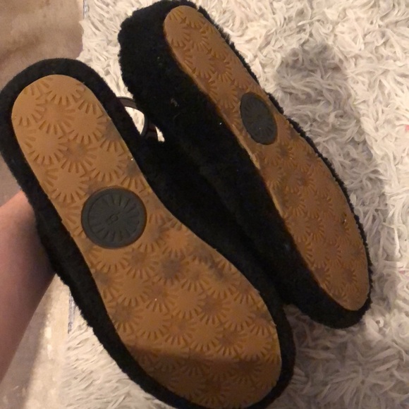 Black ugg sandals - Picture 5 of 6